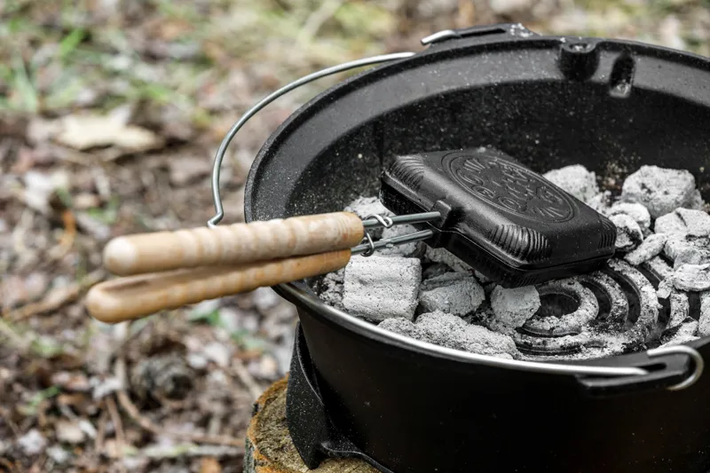 Petromax Campfire/Barbecue Cast Iron Toasted Sandwich Iron - Single-4